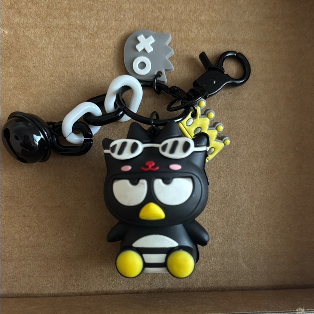 Sanrio Hello Kitty Badtz-Maru Penguin Cartoon Keychain bag charm in black